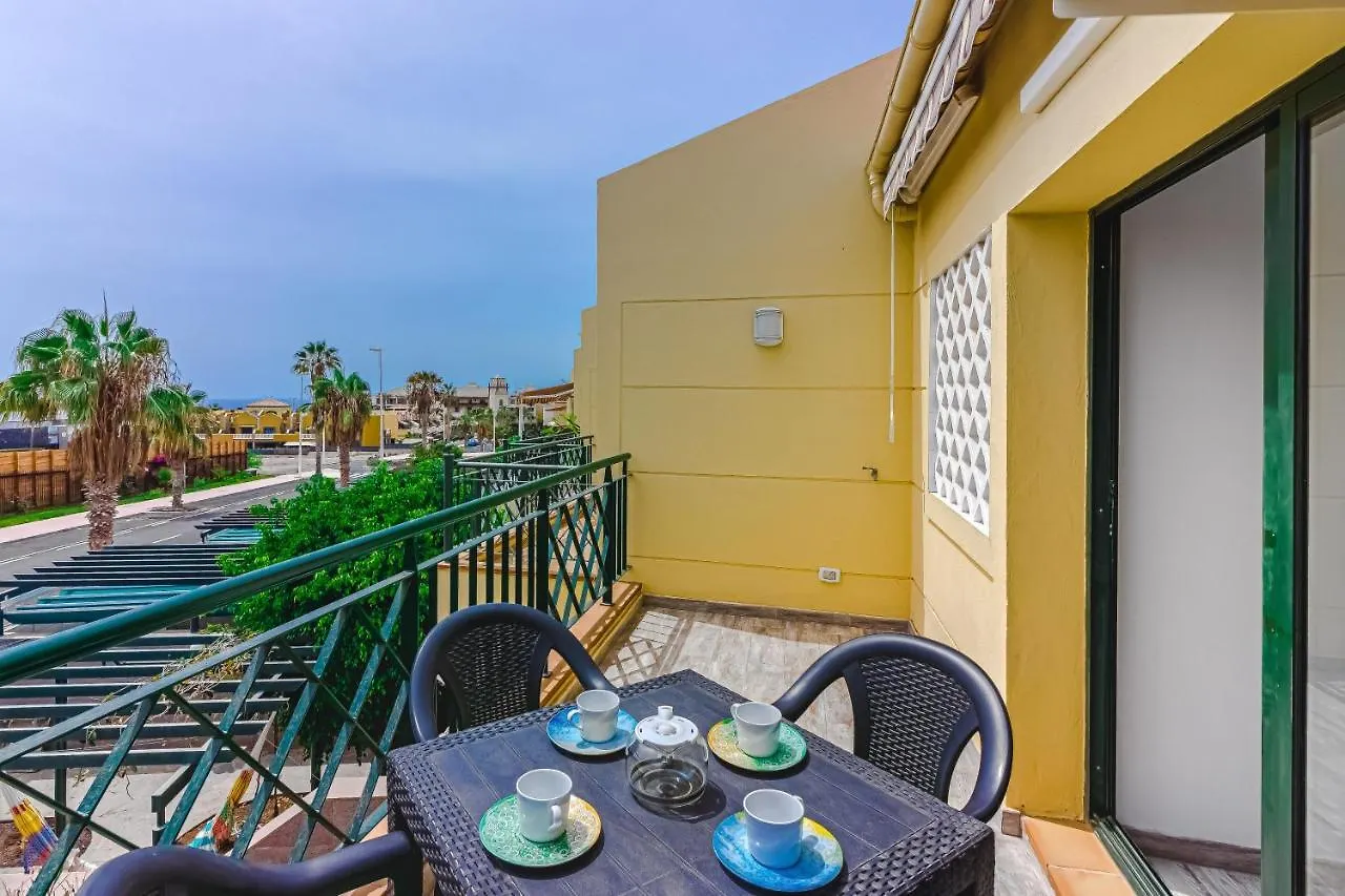 Cozy Apartment In El Duque By Altamarhomes 阿德耶 西班牙
