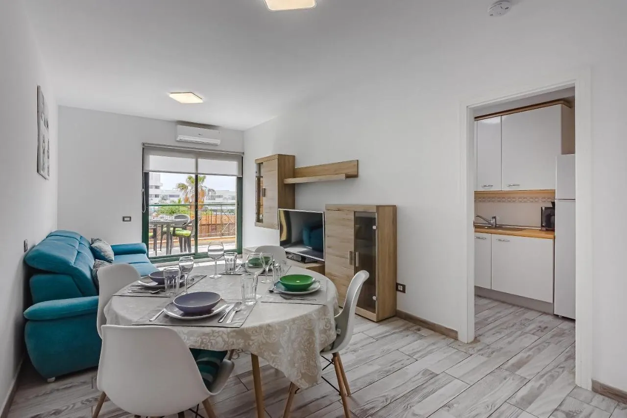 אדחה Cozy Apartment In El Duque By Altamarhomes ספרד
